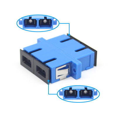 SC UPC Adaptateur à fibre optique duplex Bule avec une durabilité de la bride 0,2 dB 500 Cycle passé