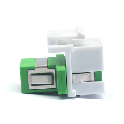Adaptateur clé simple APC SC avec épreuve de charge de la bride ≥ 70 N Température de stockage de 40°C à 85°C