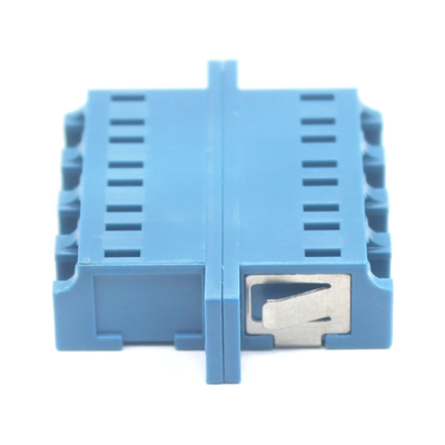 Adaptateur optique quadruplex FTTH LC UPC avec durabilité de la bride 0,2 dB 500 cycle passé
