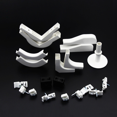 FTTH tube mural fibre optique câblage en plastique angle de flexion en blanc avec connecteur de clip