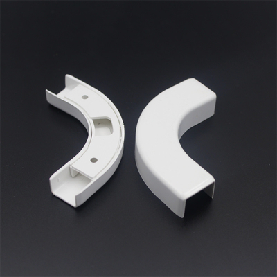 FTTH tube mural fibre optique câblage en plastique angle de flexion en blanc avec connecteur de clip