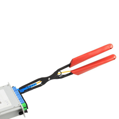 Connectez et retirez facilement les câbles à fibre optique avec le connecteur LC SC
