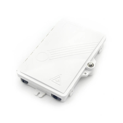 Boîte de distribution de fibres optiques pour télécommunications avec un adaptateur unique SC à 1 cœur