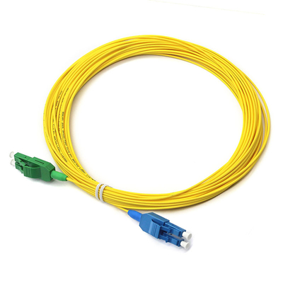 Cordes polyvalentes à fibre optique de LC APC à LC UPC SM Uniboot G652D pour la transmission de données à grande vitesse
