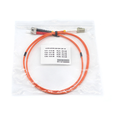 OM1 Cordon de patch en fibre optique FTTH certifié CE APC en mode unique