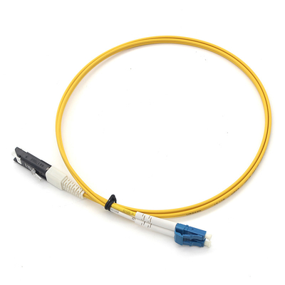 Cordon de patch en fibre optique à mode unique avec PVC Duplex LC UPC à VF45 pour les solutions à large bande de fibres