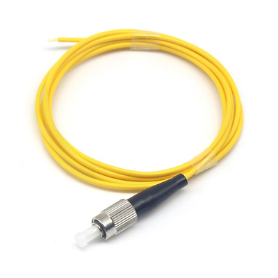 Assemblage à coque en fibre optique multimode et monomode avec connecteur FC UPC