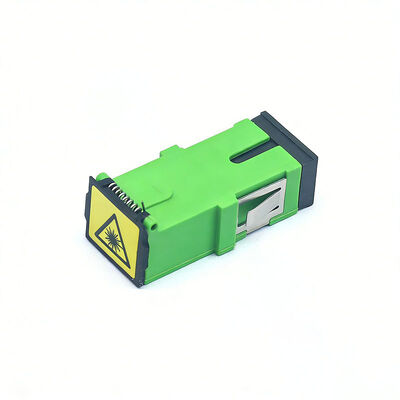 Perte d'insertion ≤ 0,2 dB Adaptateur SC Fibre Optique Simplex avec volet automatique et durabilité de 500 cycles