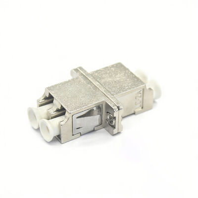 Adaptateur à fibre optique duplex UPC LC en boîtier métallique avec bride